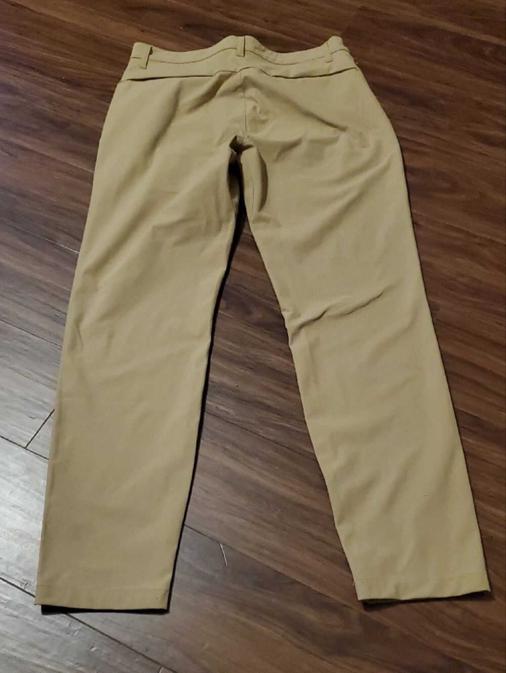 Fabletics Men's Chino Pants in Khaki Tan Zippered Pockets - Picture 9 of 10